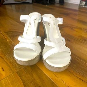 Callisto From California white wedge shoes size 8